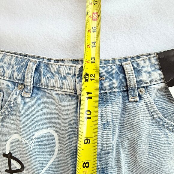FB Sister Women's Text Print Blue Denim Shorts Size XL Zip Closure 5-Pockets NWT - Picture 7 of 10